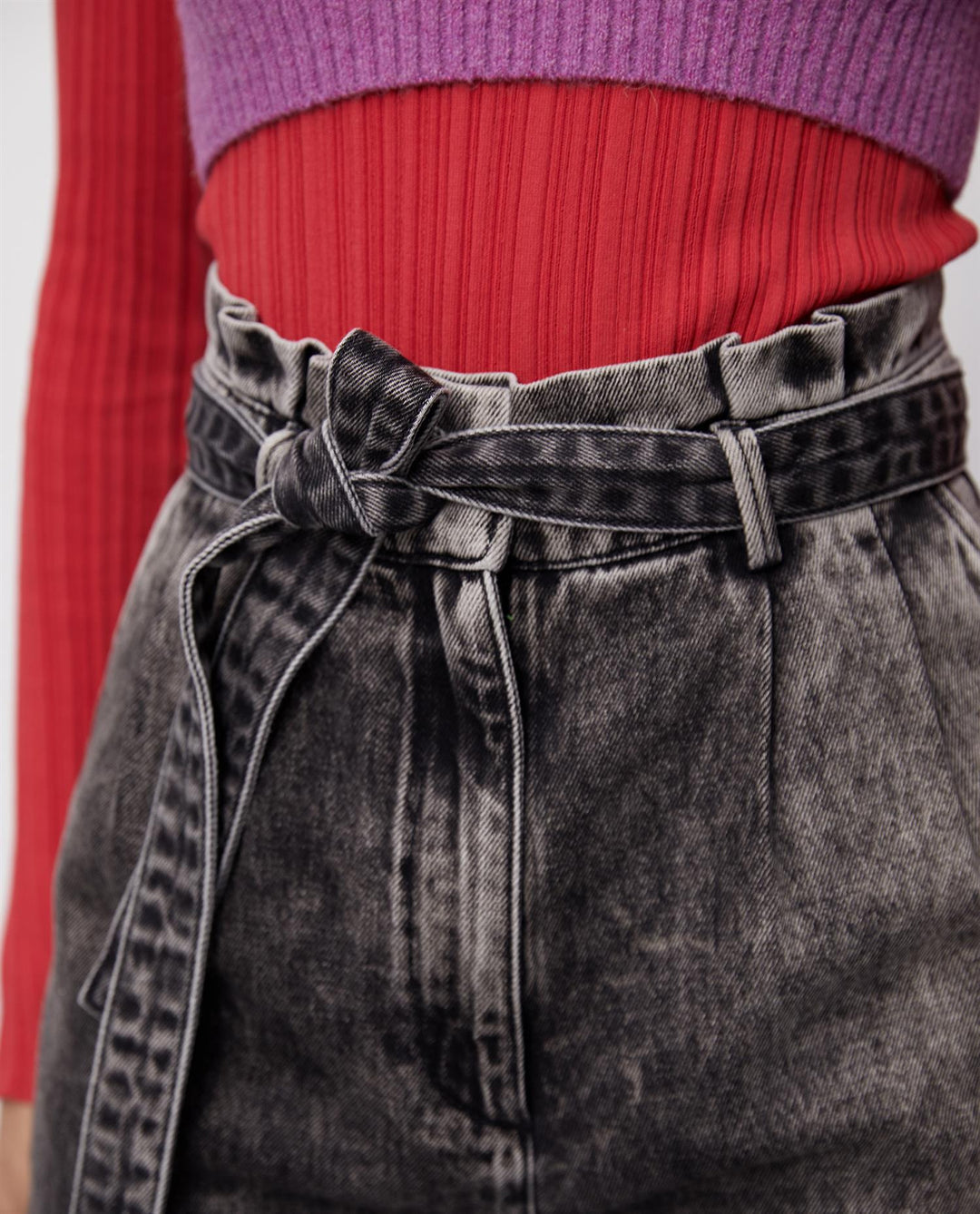 high waist jeans med knytting Koksgrå